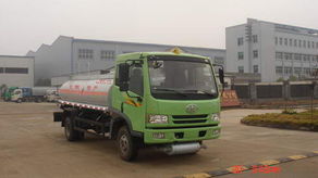 解放輕卡化工液體運輸車 價格、參數(shù)、圖片及廠家介紹